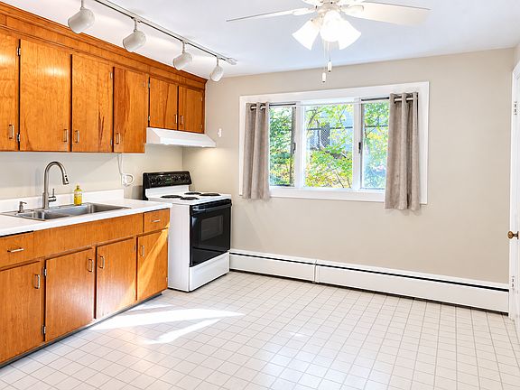 5th image of 44 Aldrich Rd #B