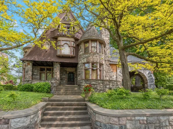 601 Cherry St SE, Grand Rapids, MI 49503