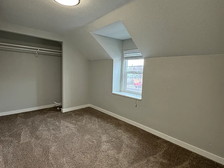 805 N 2nd St — Photo 21