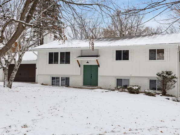 150 Upper Lea Ln, Long Lake, MN 55356