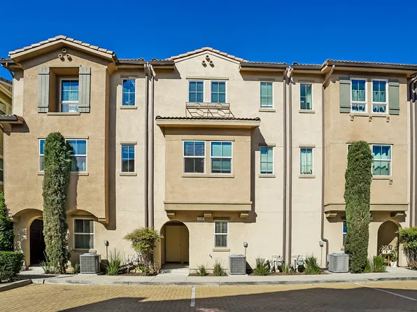 7235 N Cedar Rd, Van Nuys, CA 91405