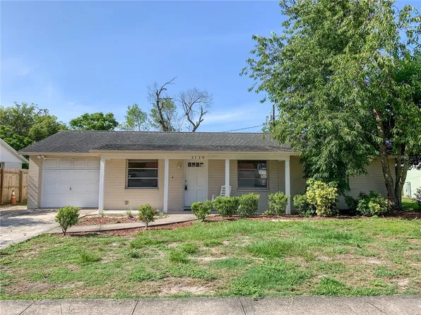 2119 Cordova Cir W, Lakeland, FL 33801