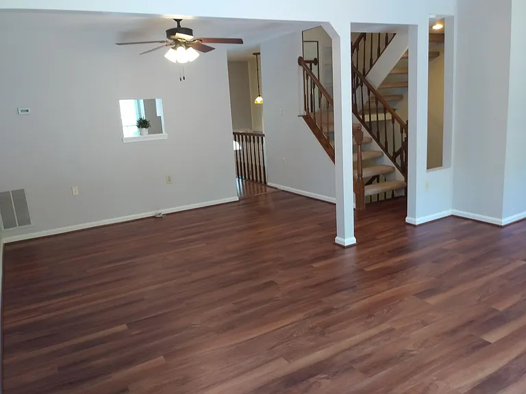 2711 Woodwalk Ct — Photo 10
