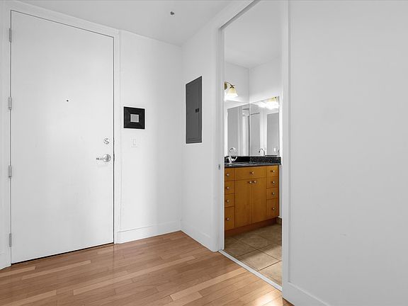 5th image of 150 E Robinson St #2A-10