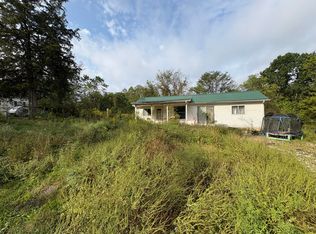1270 W Lone Oak Rd, Clay City, KY 40312