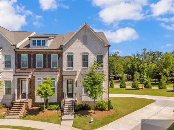 1192 Edwin Ln, Sugar Hill, GA 30518