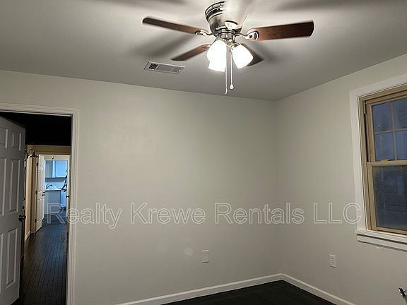 2nd image of 4101 Gibson St