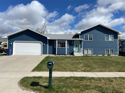 329 35th Ave NE, Great Falls, MT, 59404