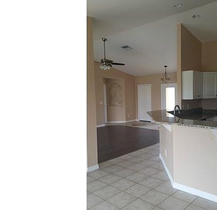 2nd image of 3036 SW 5th Ave