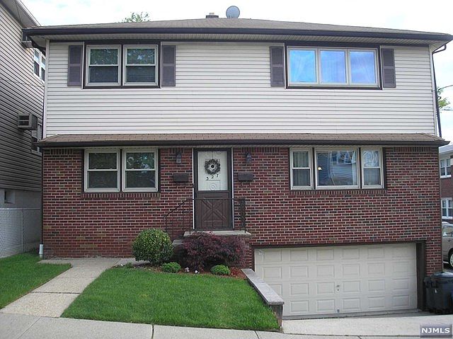 1st image of 327 Eagle St #2
