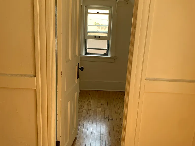 3102 N Pierce St — Photo 6