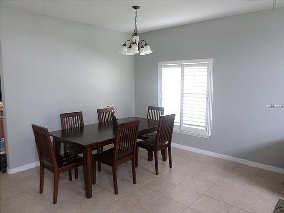 4th image of 209 Clydesdale Cir