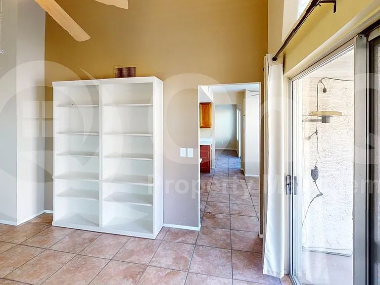 4314 E Frye Rd — Photo 9