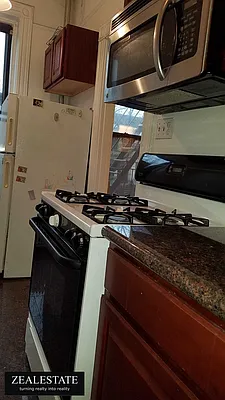 Rented by ZealEstate Group Inc | media 33