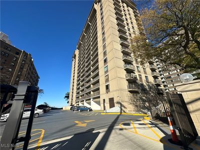 12500 Edgewater Dr APT 506, Lakewood, OH, 44107