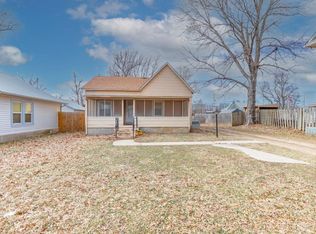 1119 N 1st St, Arkansas City, KS 67005