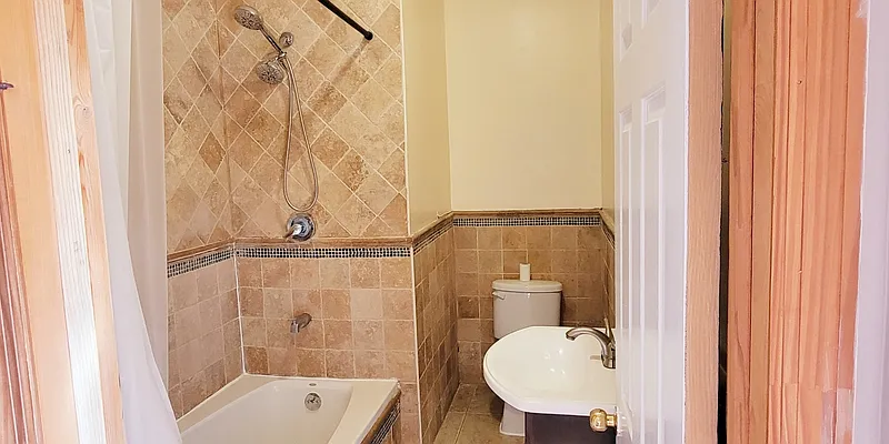 Rented by Ideal Properties Group | media 19