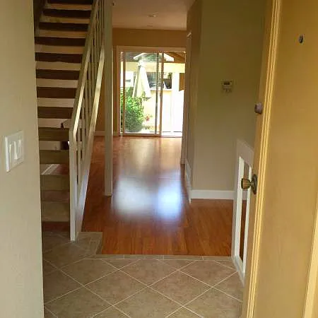 23 Comstock Queen Ct — Photo 7