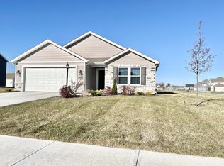 10325 Woodsong Cv, New Haven, IN 46774