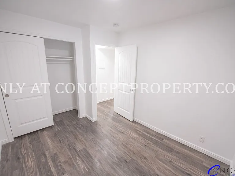 Foothill Terrace — Photo 303