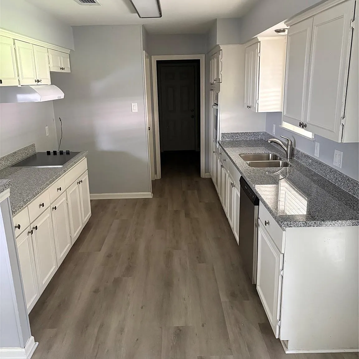 4 bed, 2.0 bath, 1684 sqft, $2,300 — Photo 4