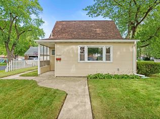 8753 Kleinman Rd, Highland, IN 46322