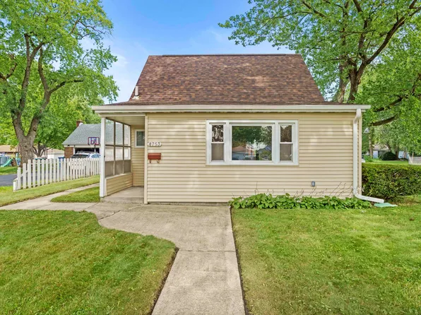 8753 Kleinman Rd, Highland, IN 46322