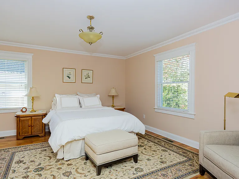 6 Wooded Oak Ln — Photo 15