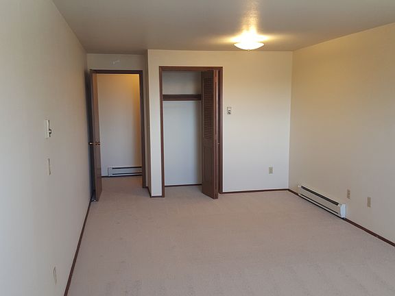 3rd image of 6754 24th Ave NW APT 205