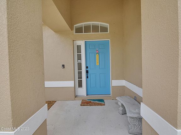 3rd image of 5738 Cheshire Dr