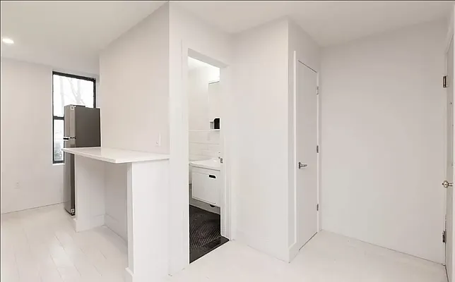 Rented by REAL New York | media 3