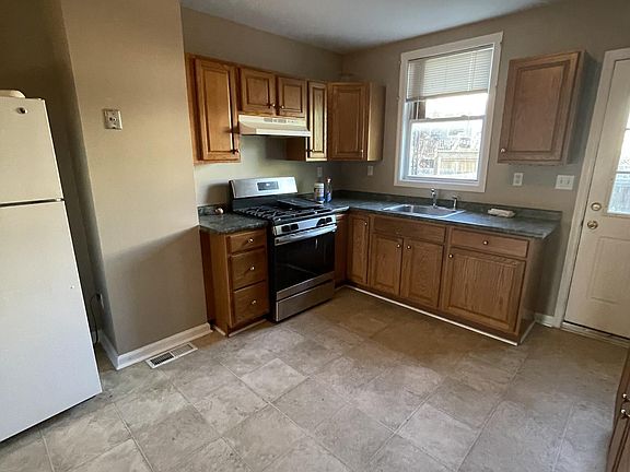 Kitchen, new gas range