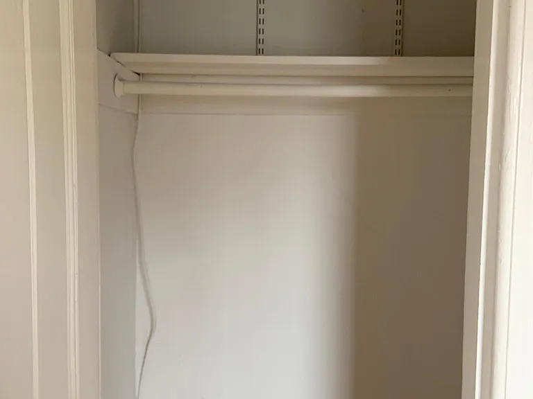 55 Peters Pl #4 — Photo 7