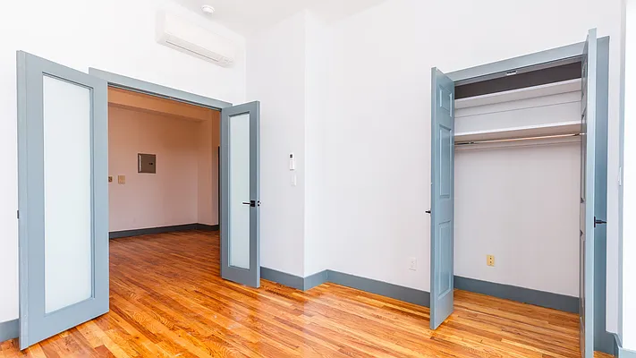 Rented by Nooklyn NYC LLC | media 8