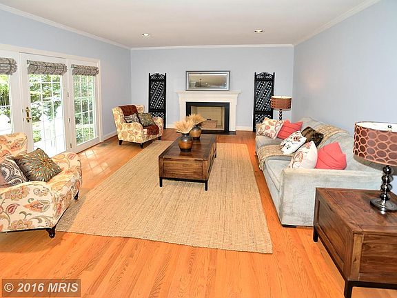 5th image of 7105 Richard Casey Ct