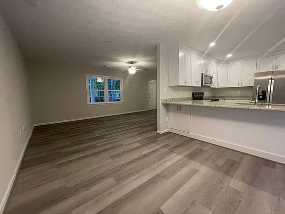 5th image of 4431 Old Squaw Ln