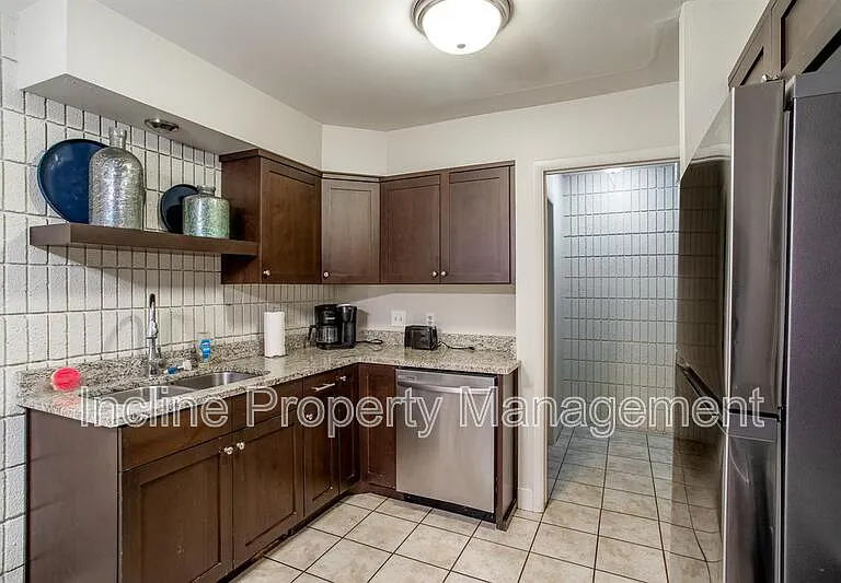 781 N Valley View Dr #16 — Photo 38