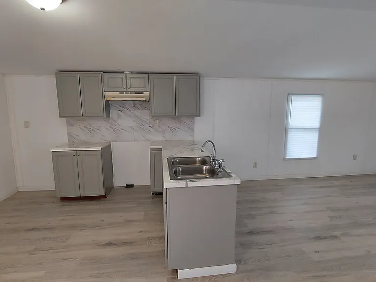 630 Brothers Rd — Photo 2