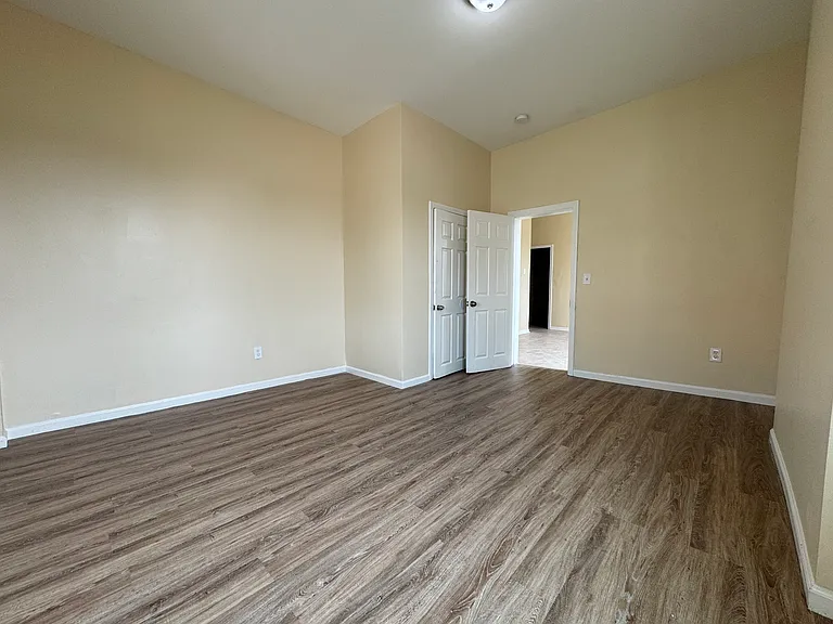 467 Wethersfield Ave #1 — Photo 8