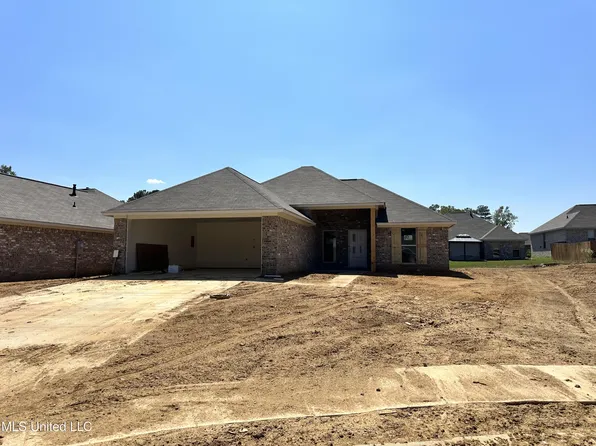 802 Silver Point, Pearl, MS 39208