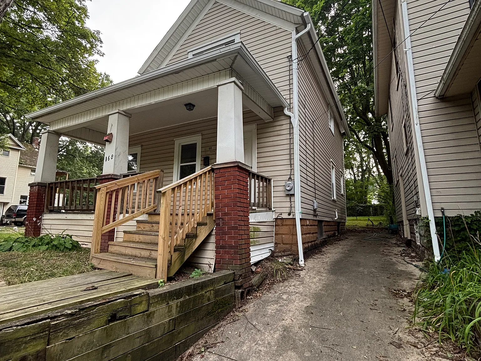 4 bed, 1140 sqft, $1,260 — Photo 3