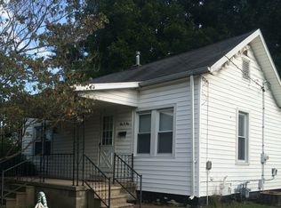 504 McKinley St, Benton, IL 62812