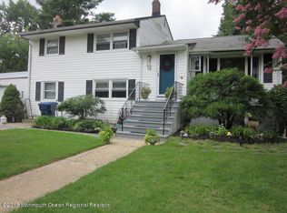 13 Valley Dr, Neptune, NJ