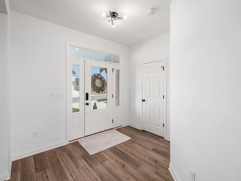 424 Broad Furrows Ave — Photo 2