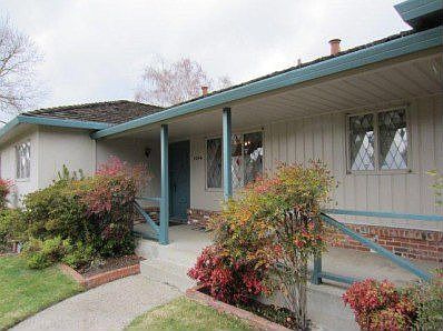 2nd image of 4246 Warren Ave