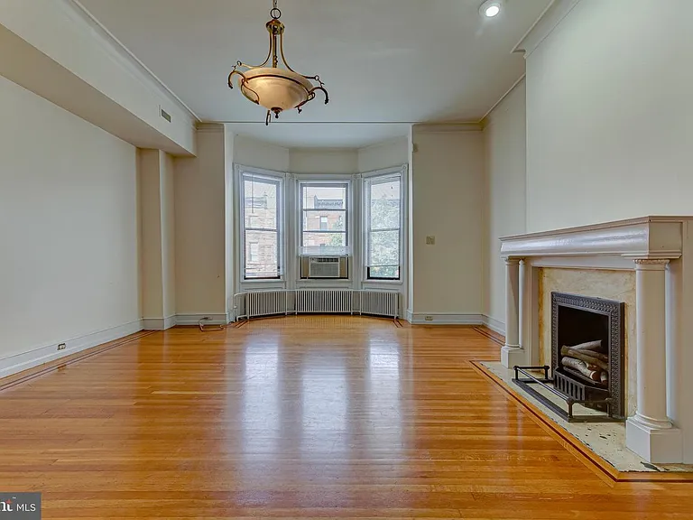 1823-1825 S Broad St #2 — Photo 1