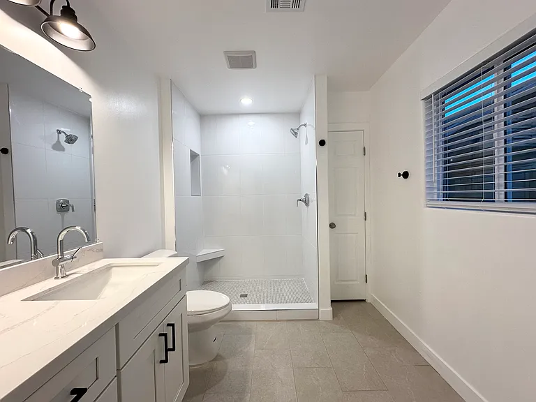 8477 W Madison St — Photo 6