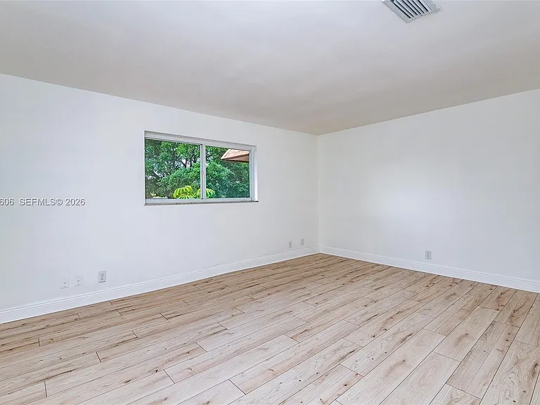7920 Kimberly Blvd #305 — Photo 16