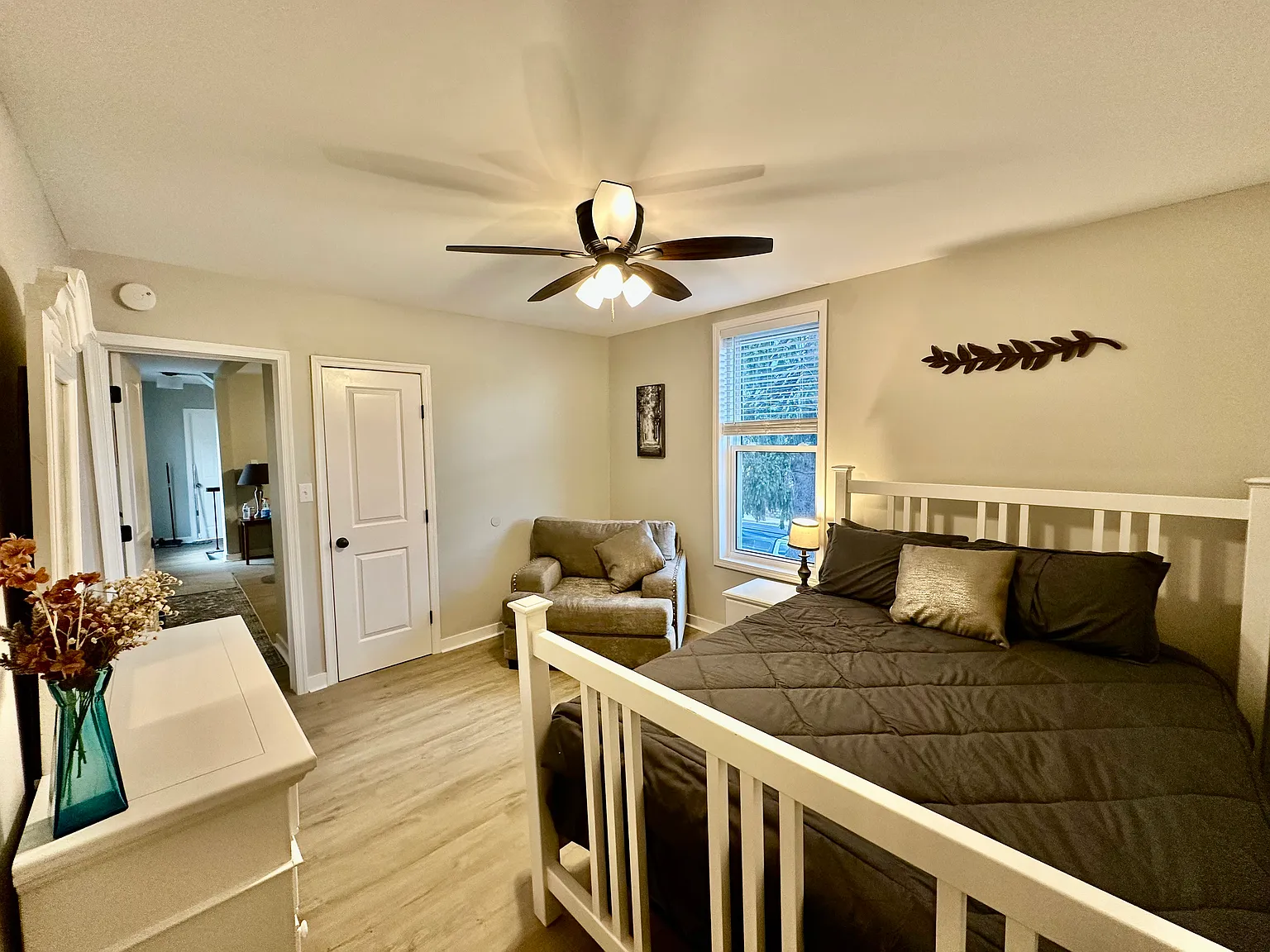 2 bed, 900 sqft, $1,850 — Photo 2