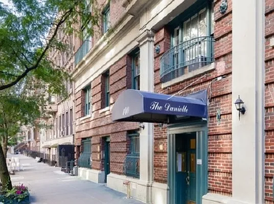 Rented by BLU Real Estate | media 3